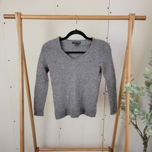 41 Hawthorn Cashmere Gray V neck Sweater